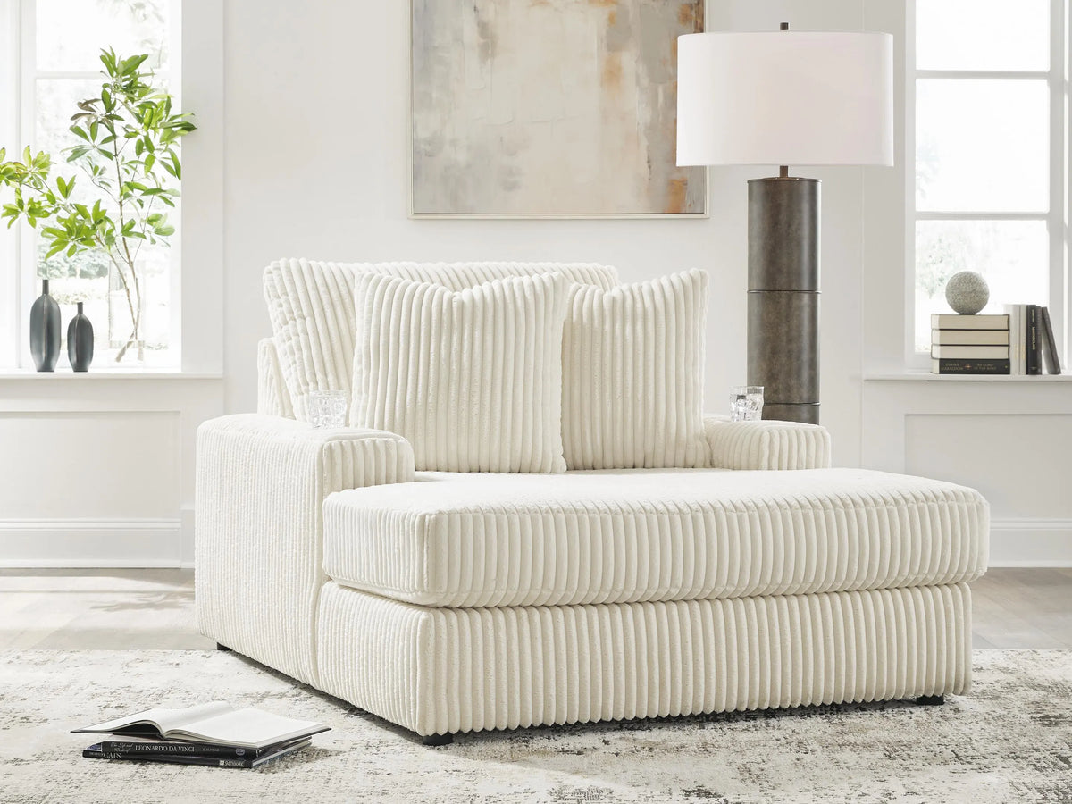 Bawley Chaise in Ivory