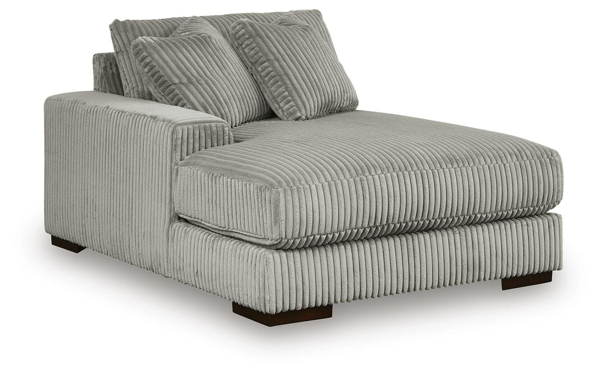 Bawley 3-Piece Sectional with Chaise in Fog