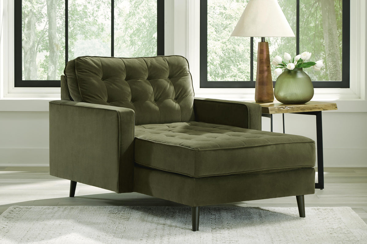Millie Bay Chaise