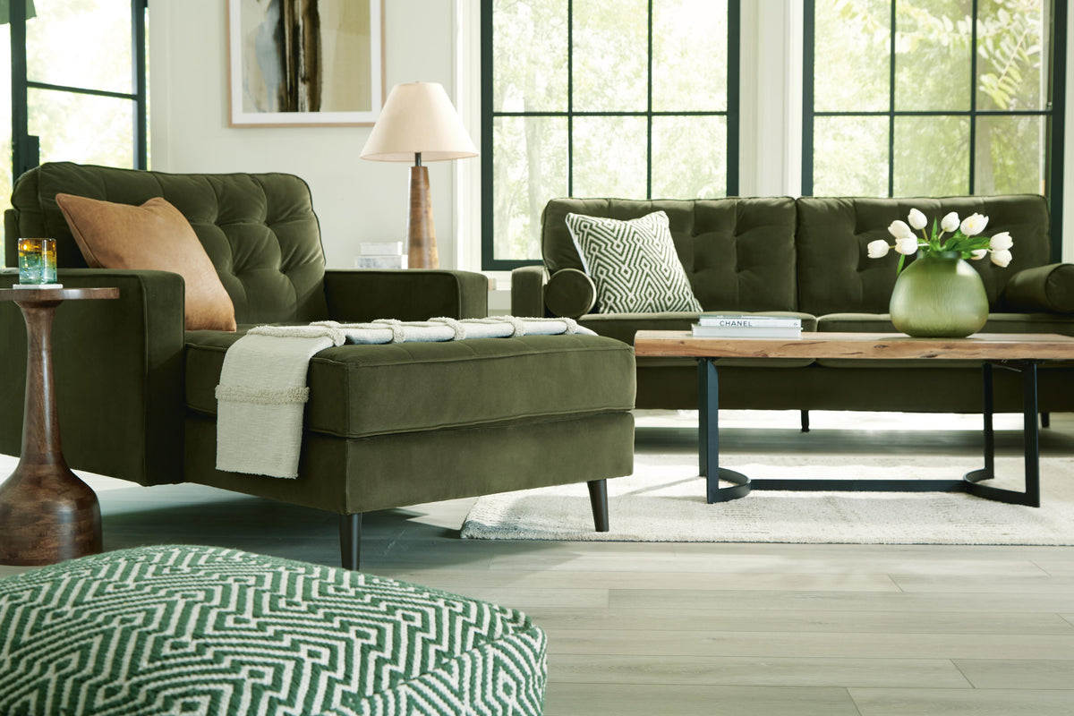 Millie Bay Chaise