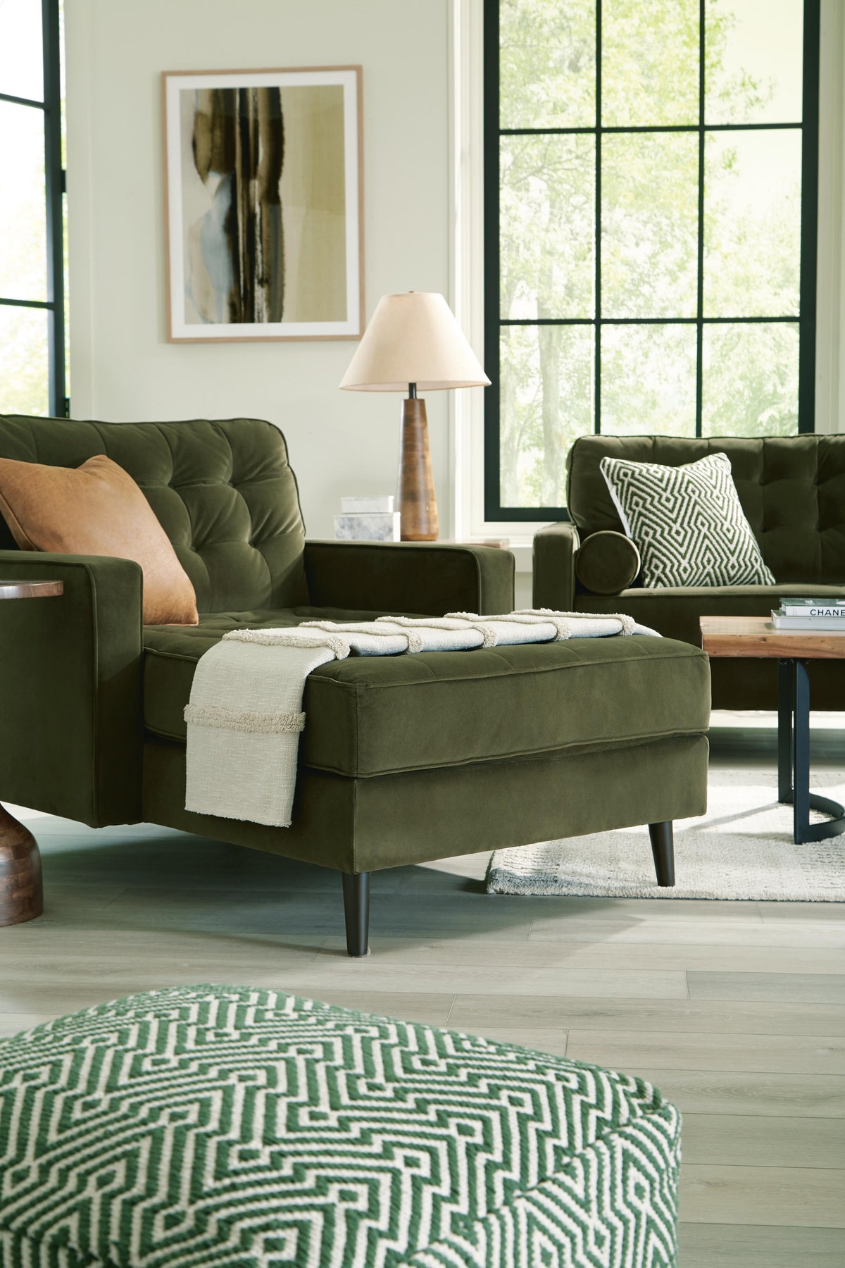 Millie Bay Chaise