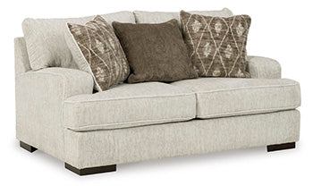 Willa Loveseat