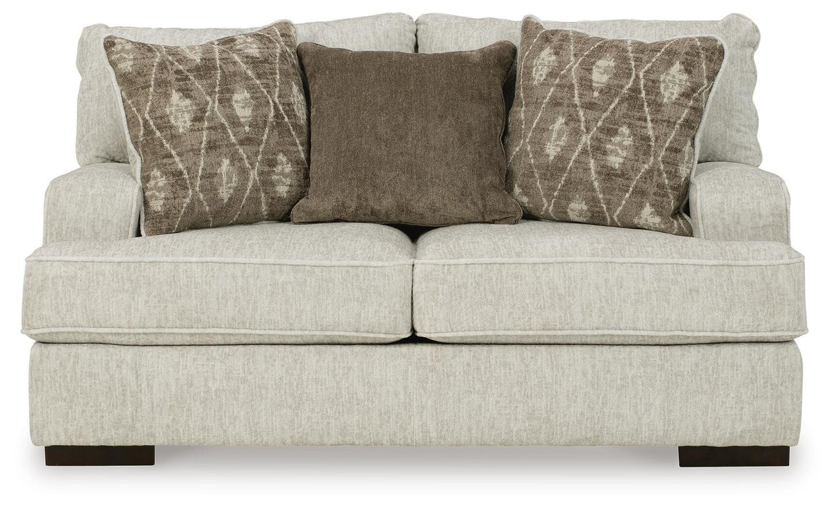 Willa Loveseat