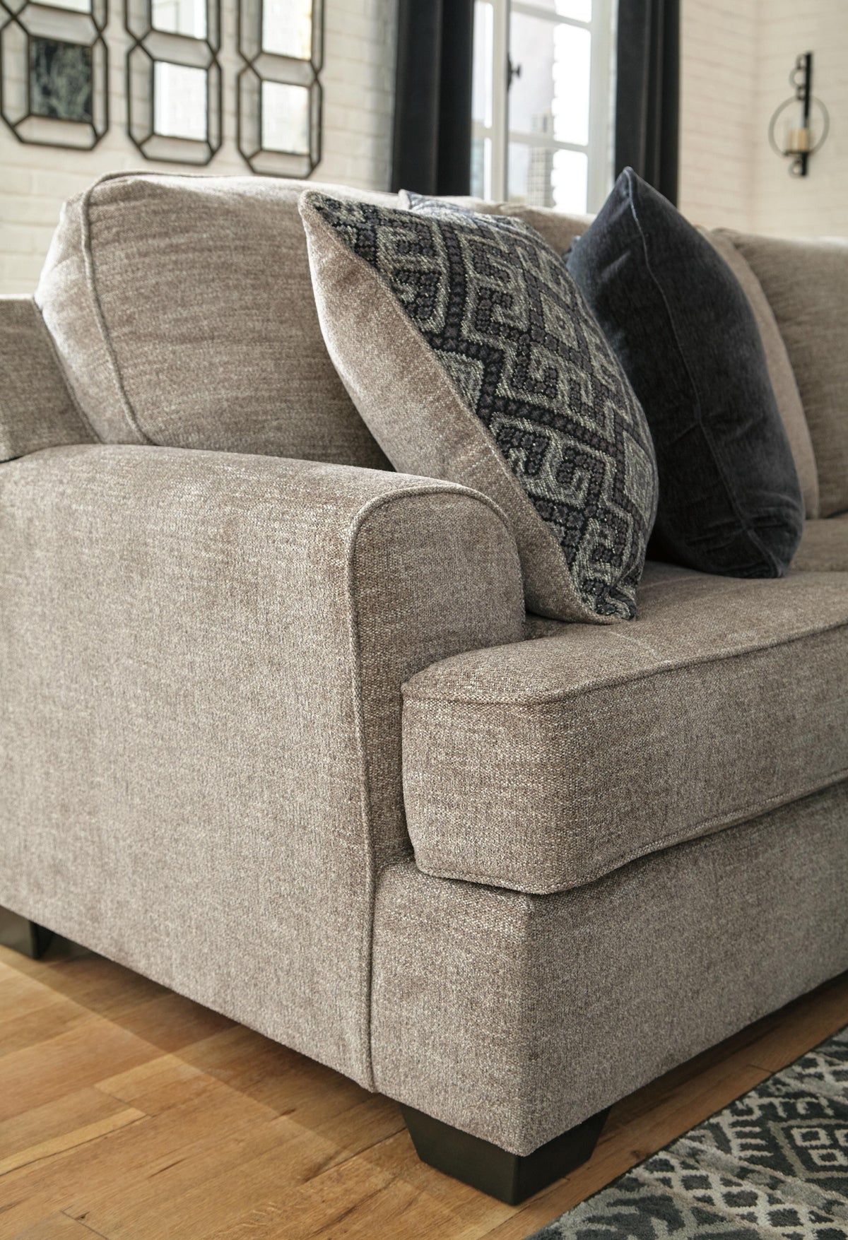 Ashdale 2-Piece Sectional