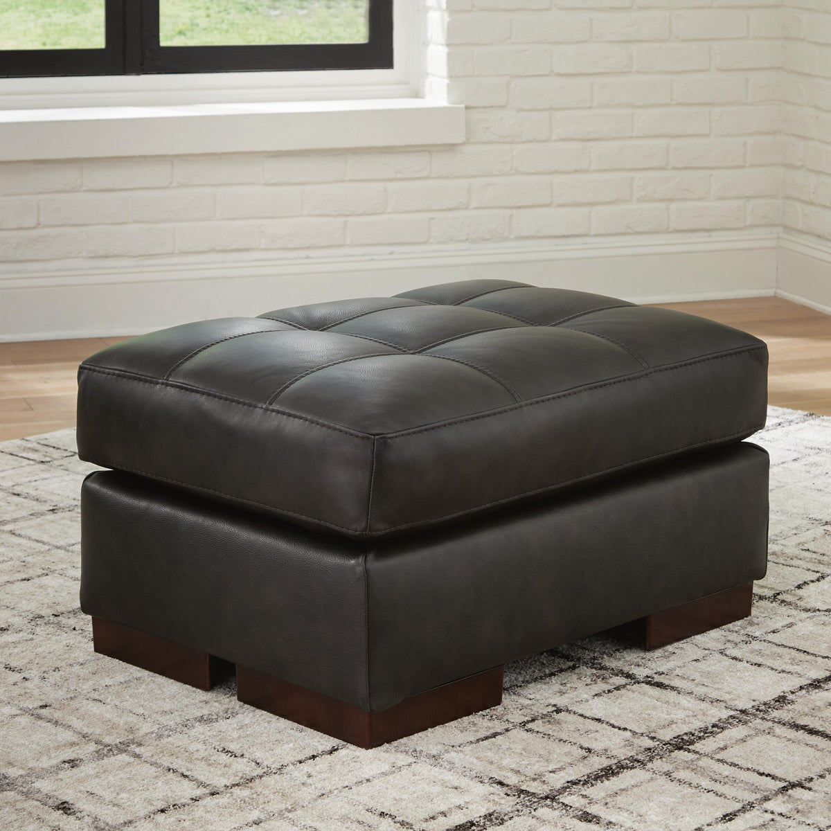 Ironvale Bay Ottoman