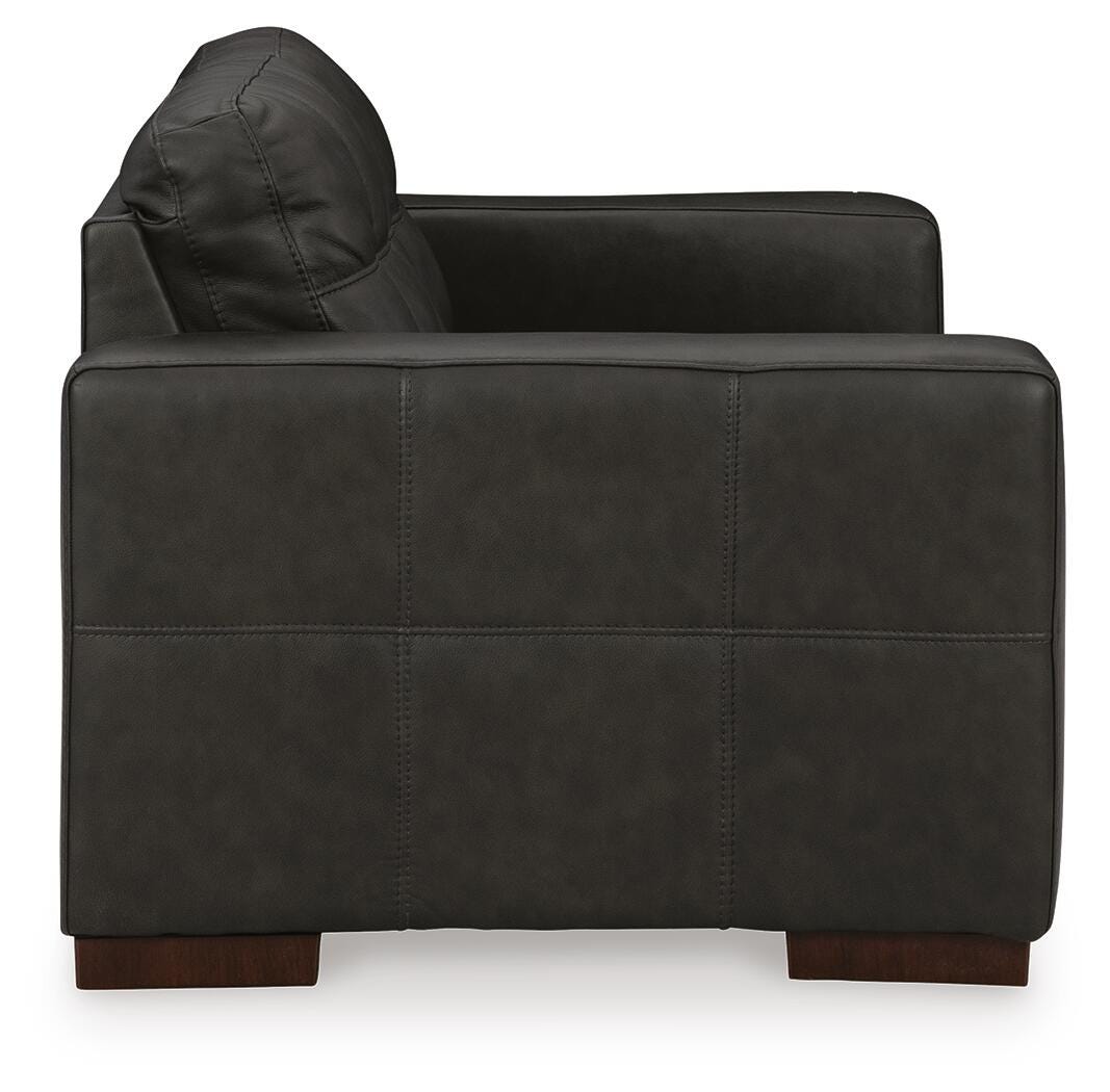 Ironvale Bay Loveseat