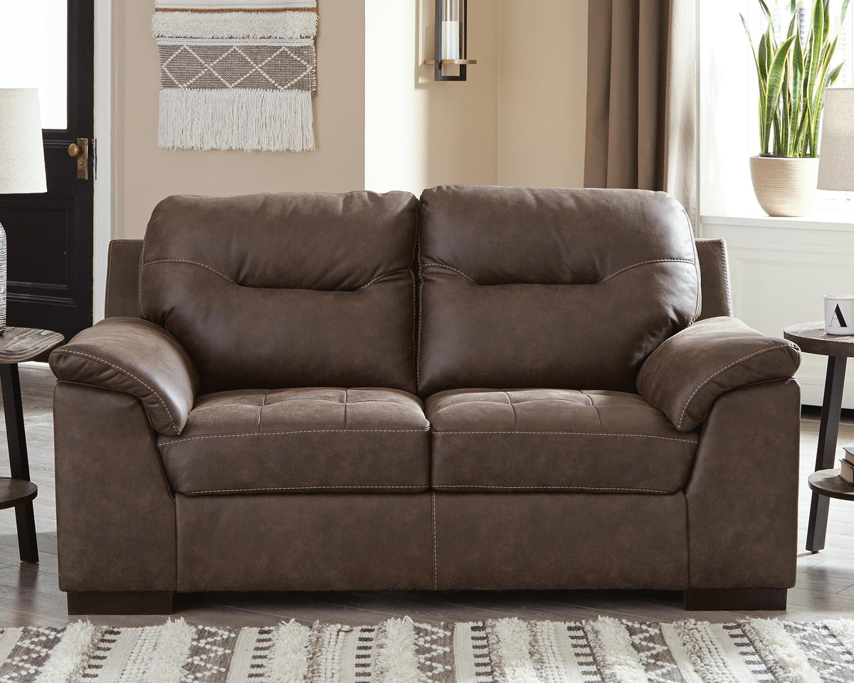 Vaneska Loveseat