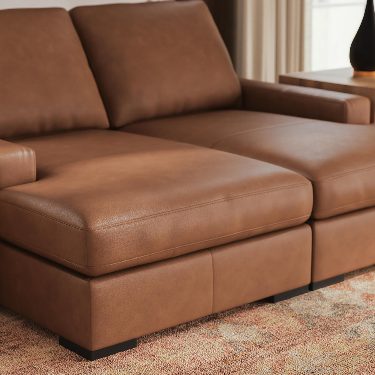 Auvelle Super Chaise in Caramel
