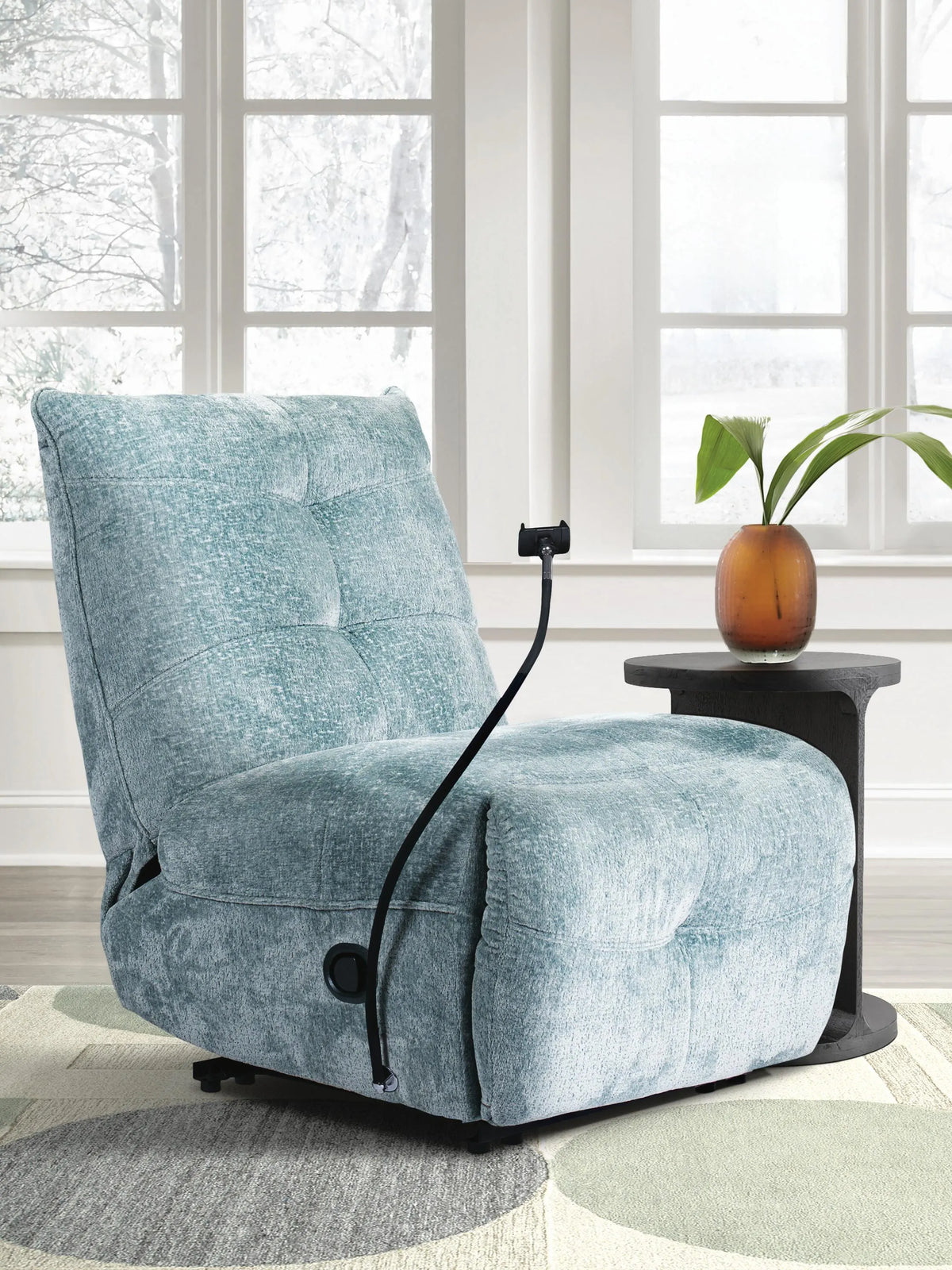 Linden Vale Recliner in Blue