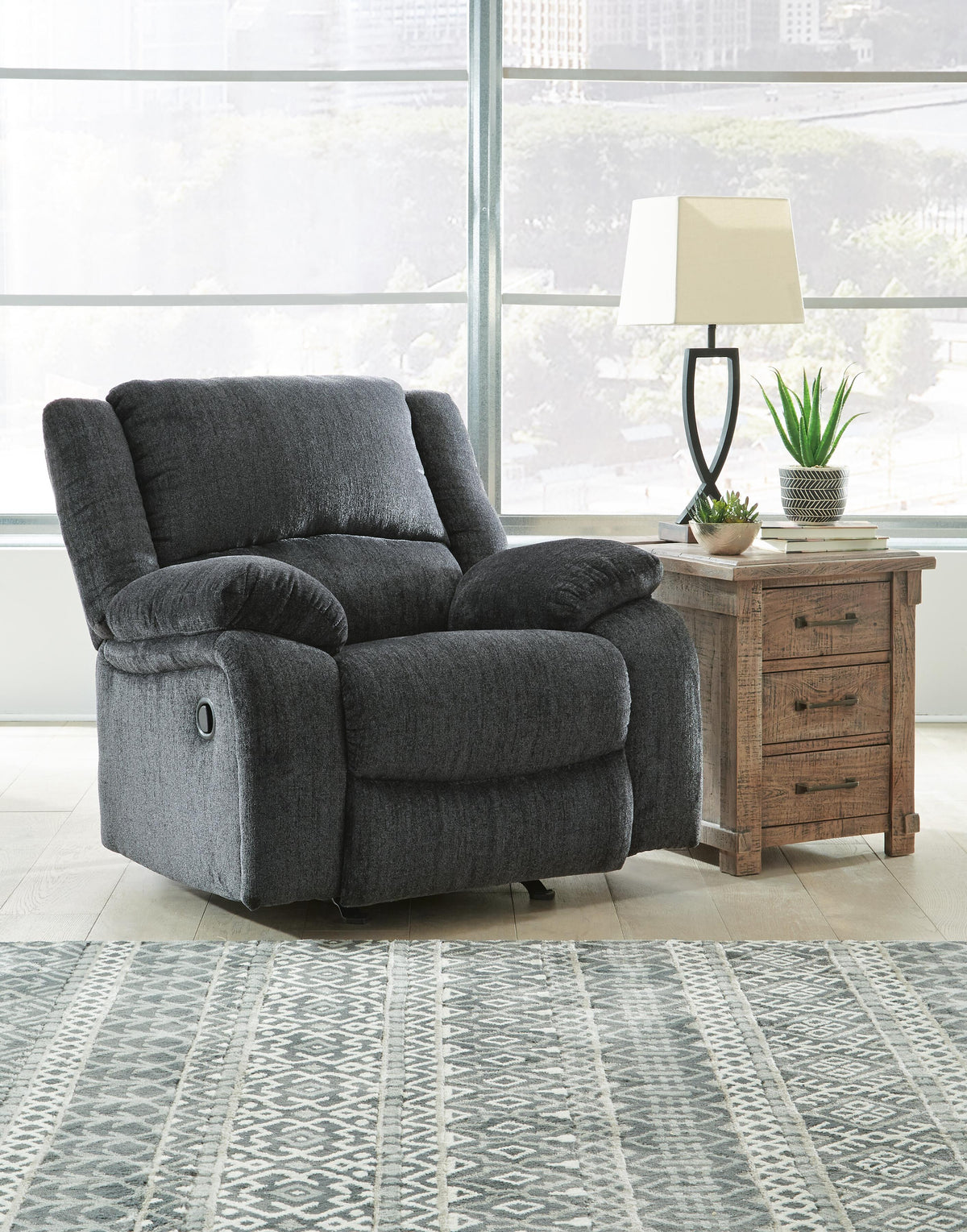 Vantor Reclining Loveseat and 2 Recliners