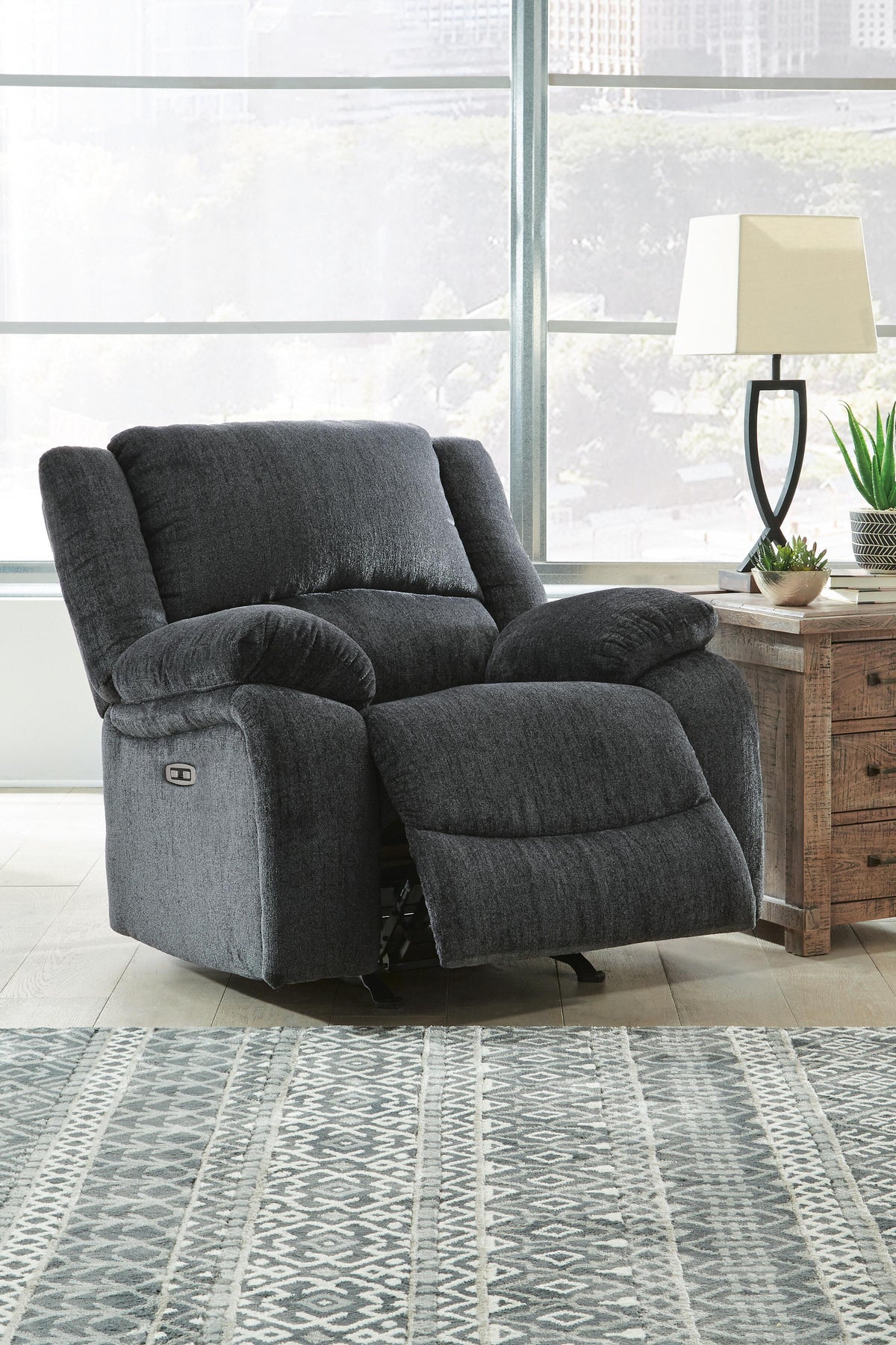 Vantor Power Recliner