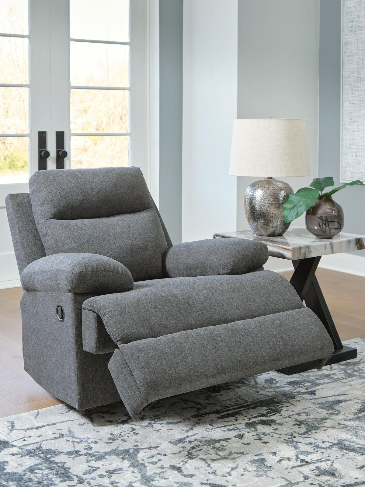 Verrin Recliner in Charcoal