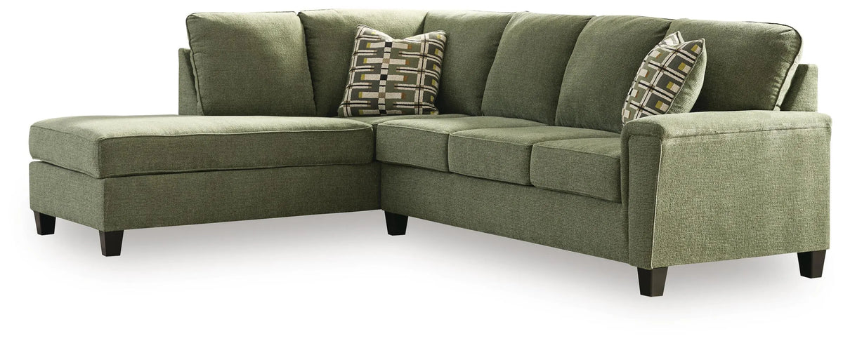 Wrenley 2-Piece Sectional with Chaise in Clover II
