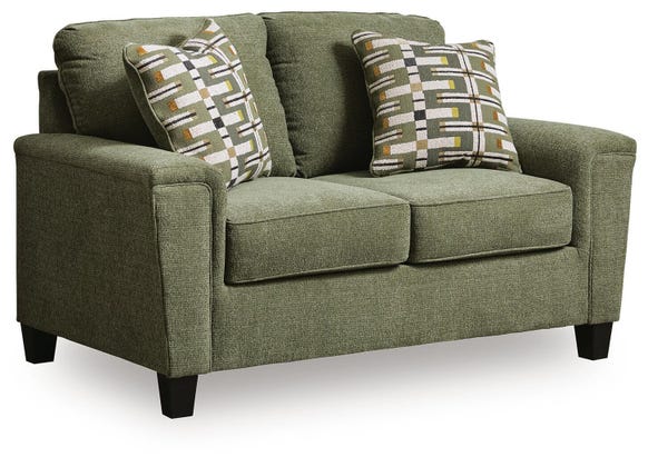 Wrenley Loveseat