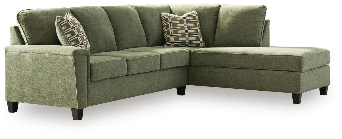 Wrenley 2-Piece Sectional with Chaise in Clover