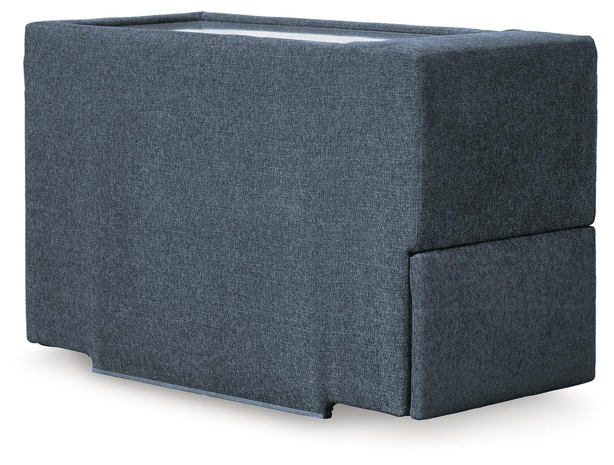 Marlow 7-Piece Sectional in Ink Performance Fabric III