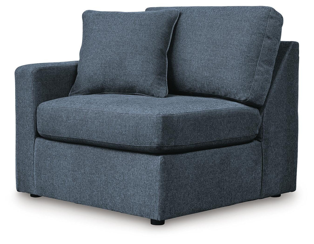 Marlow 3-Piece Sectional and 2 Ottomans