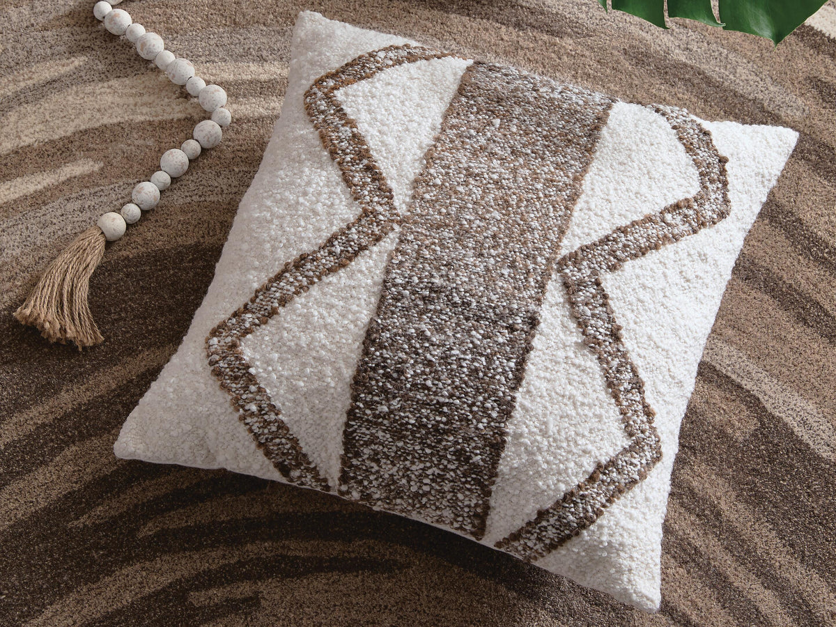 Marnie Point Pillow (Set of 4)