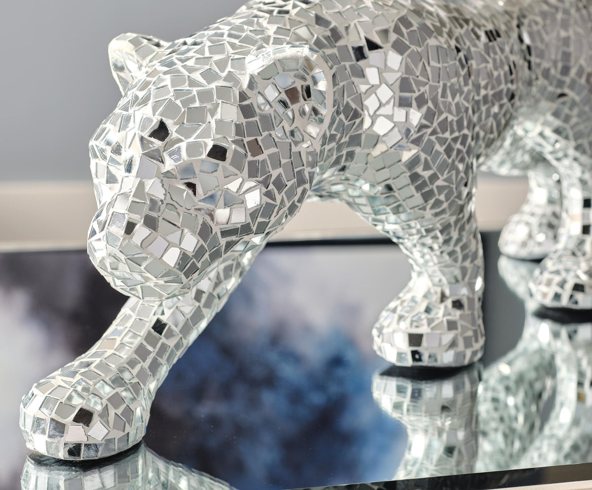 Kade Park Panther Sculpture in Mirror