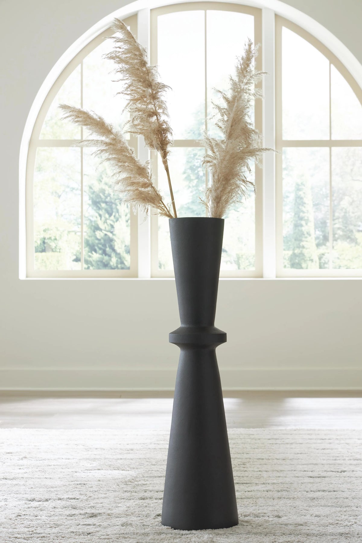 Tavo Vase