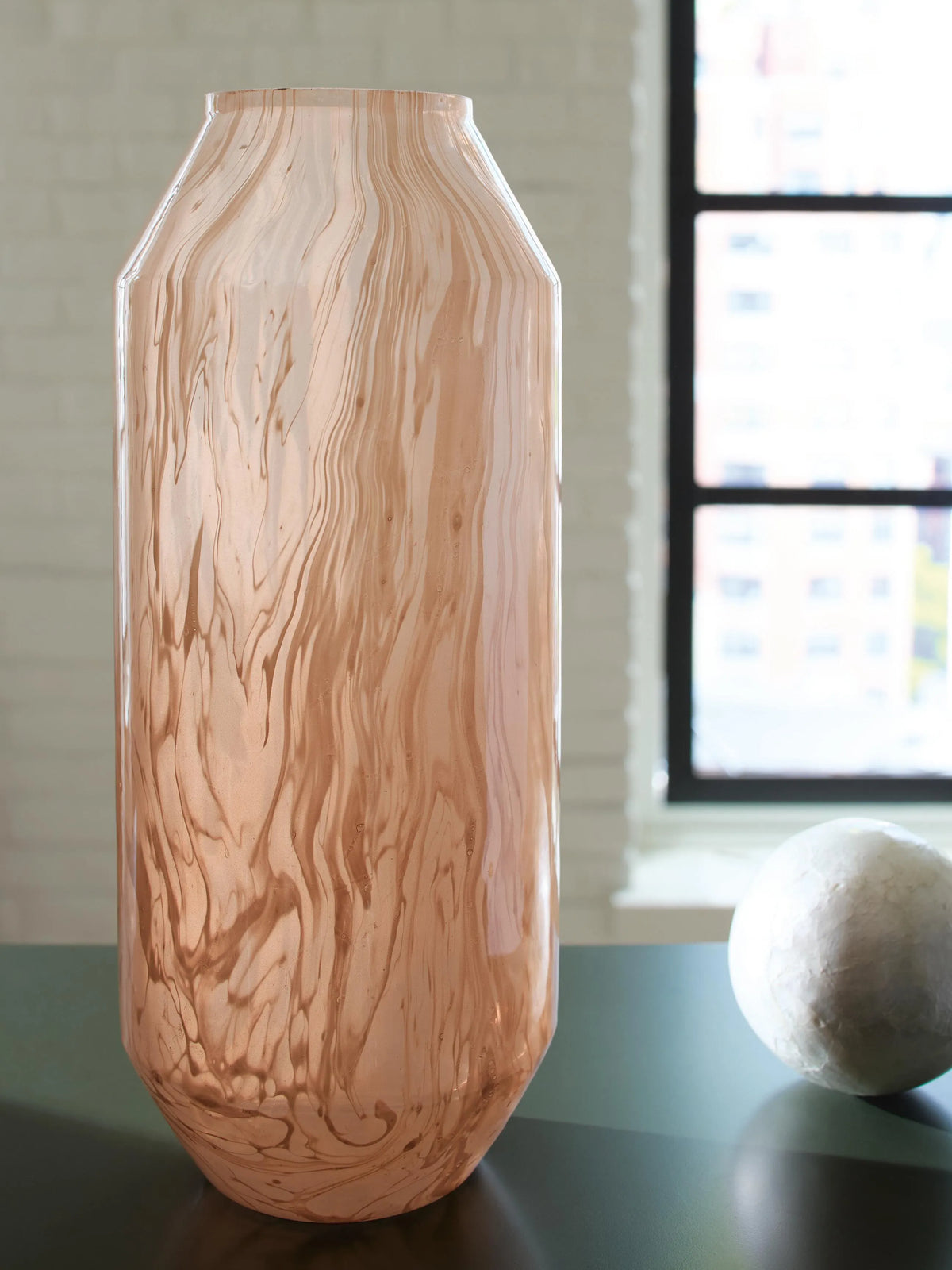 Aurelia Vale Vase III