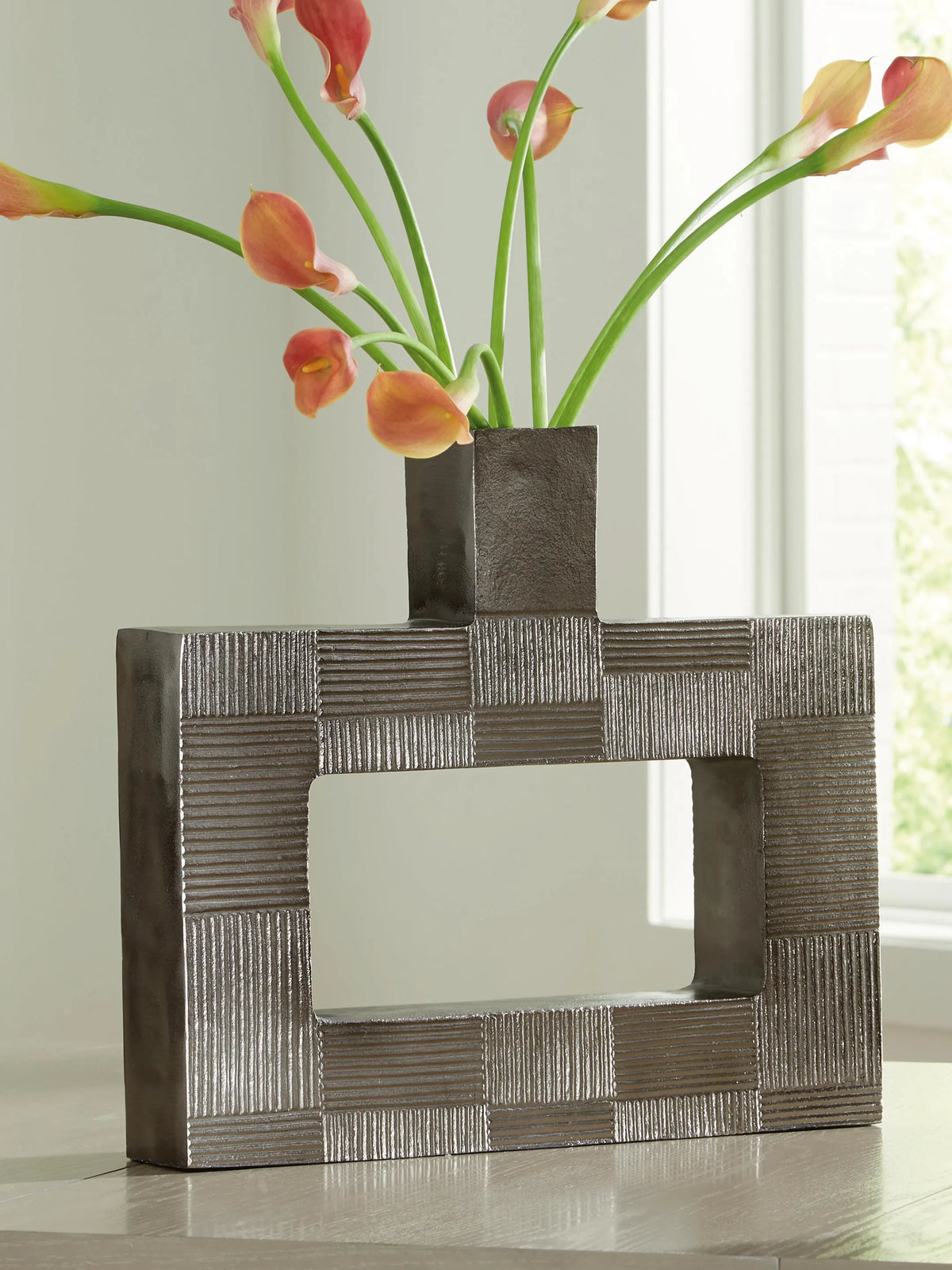 Foundry Vale Vase II