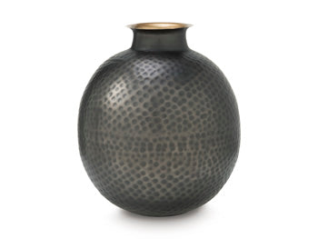 Averelle Vase