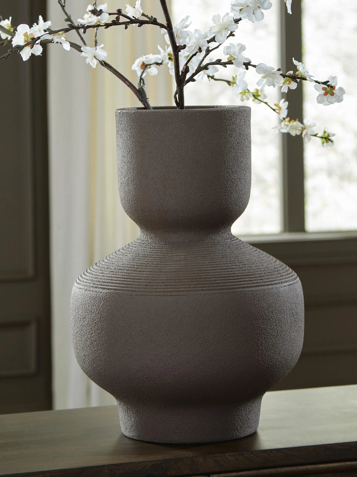 Thornbury Hill Vase II