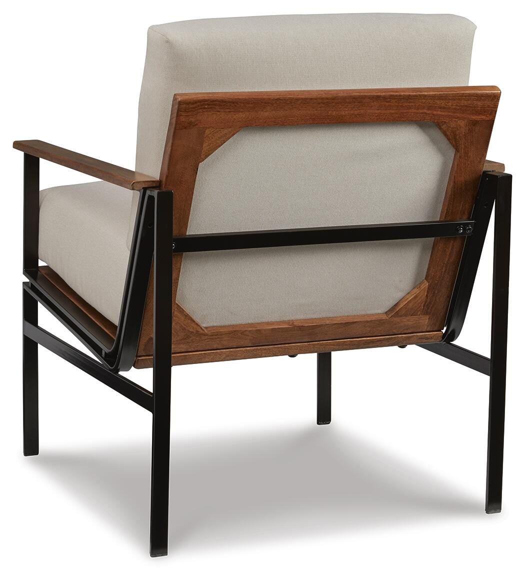 Valcourt Bay Accent Chair