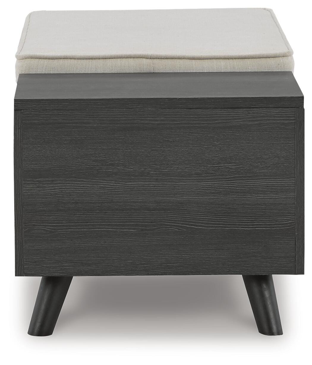 Wrenlee Bay Storage Bench
