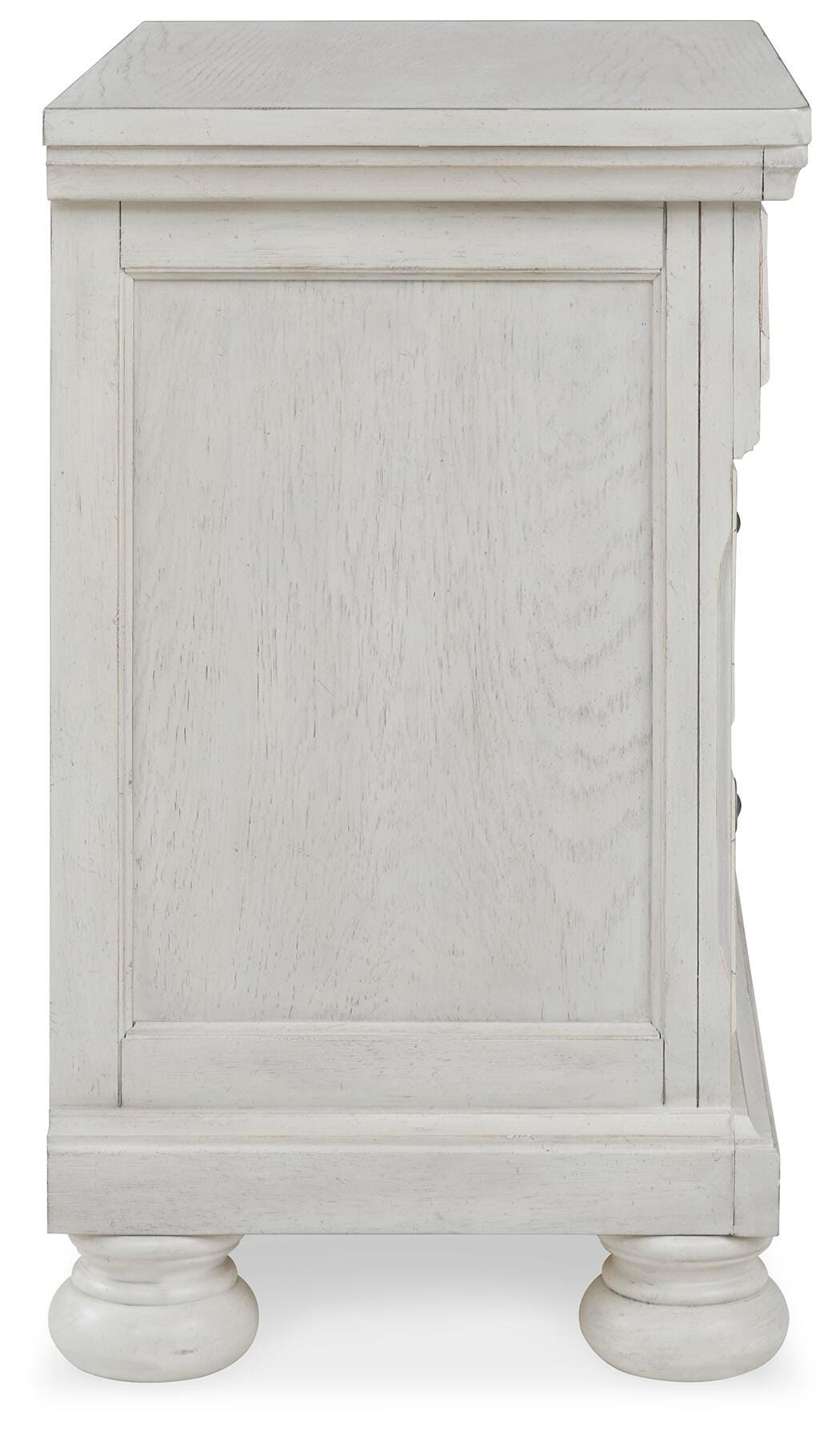 Hadley Queen Panel Bed with Dresser and Mirror and Nightstand
