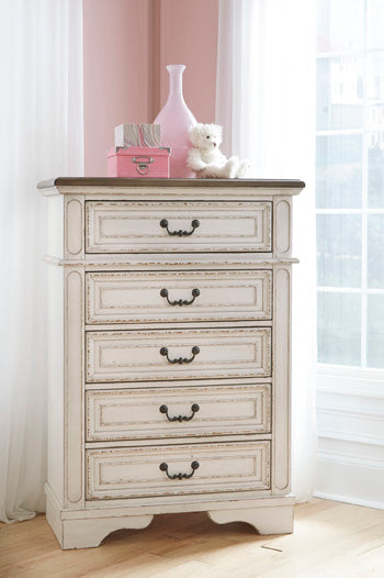 Barnwell Chest of Drawers in Chipped White