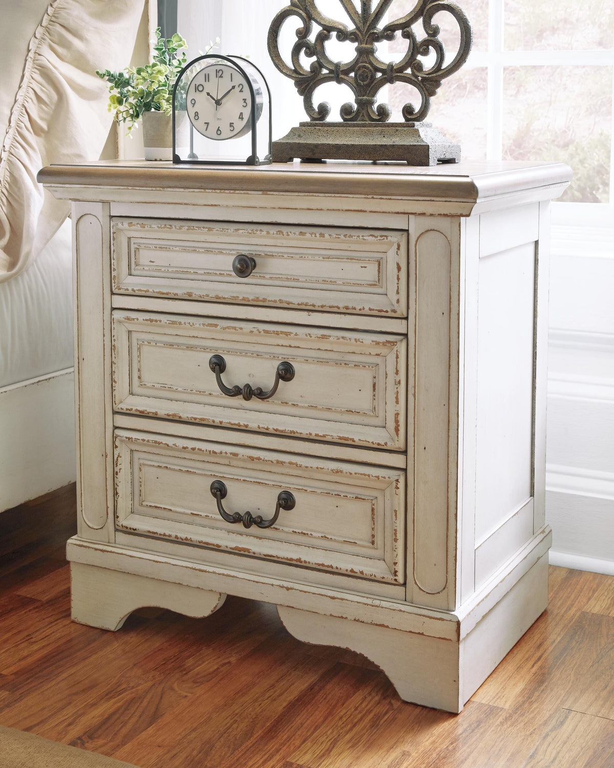 Barnwell King Upholstered Sleigh Bed with Dresser and Mirror and 2 Nightstands
