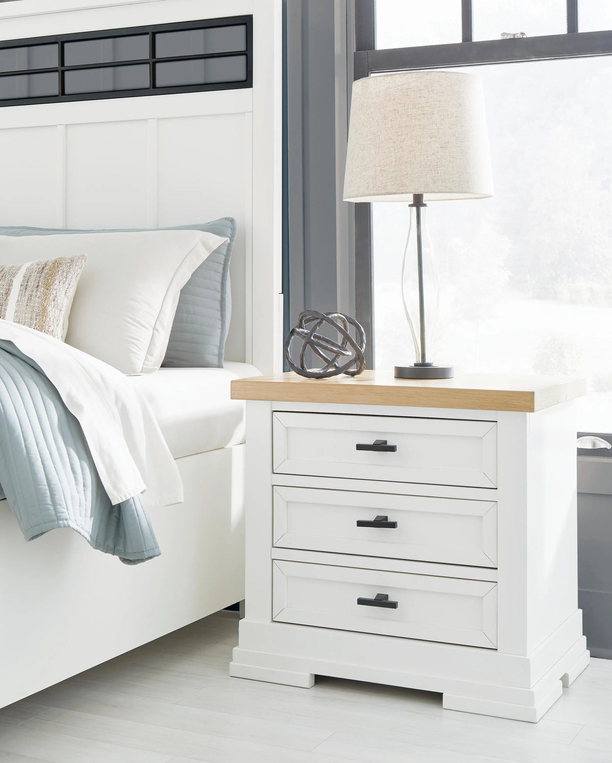Wategos Nightstand