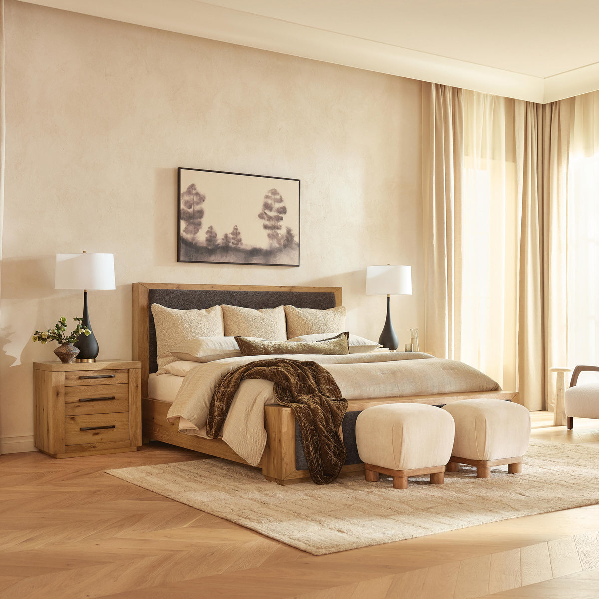 Solerno Queen Upholstered Panel Bed