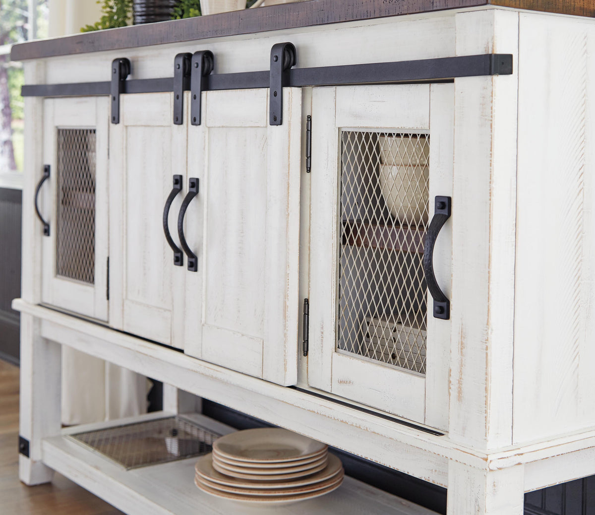 Denham Dining Server