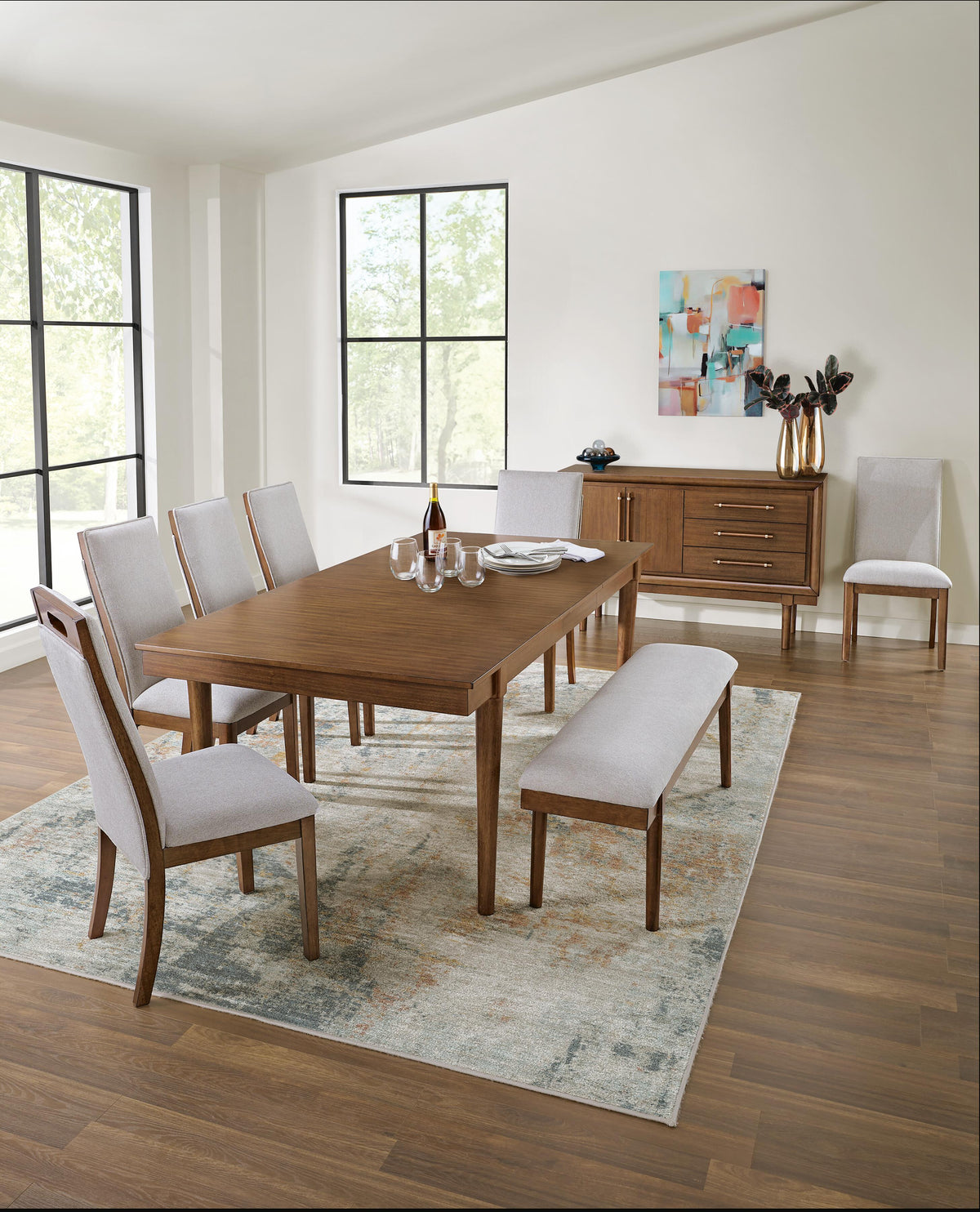 Roscoe Dining Server