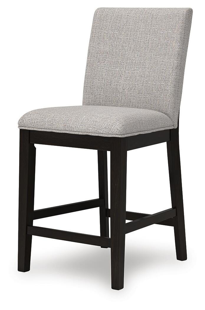 Thornbury Counter Height Dining Table and 4 Barstools