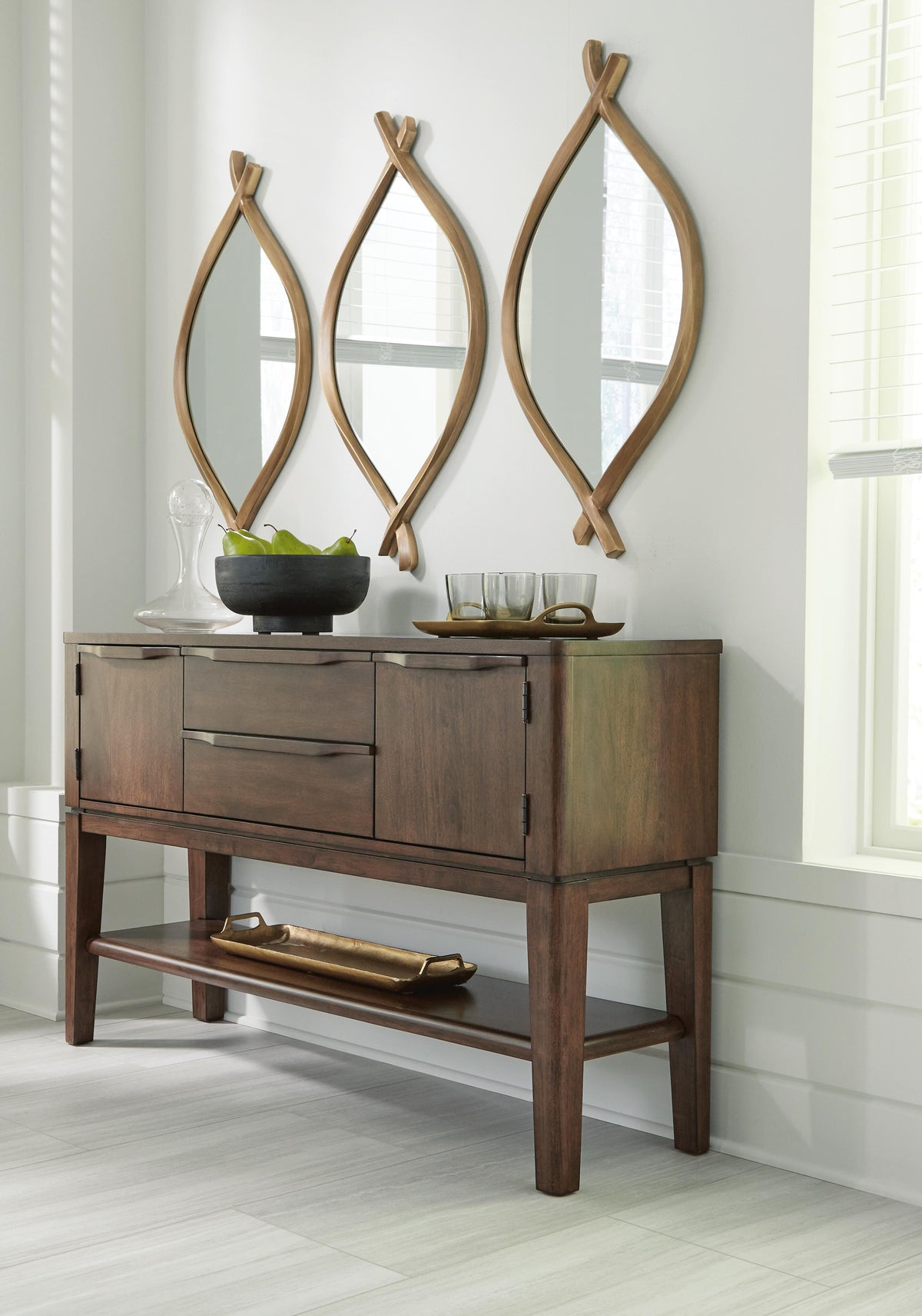 Hawthorne Bay Dining Server
