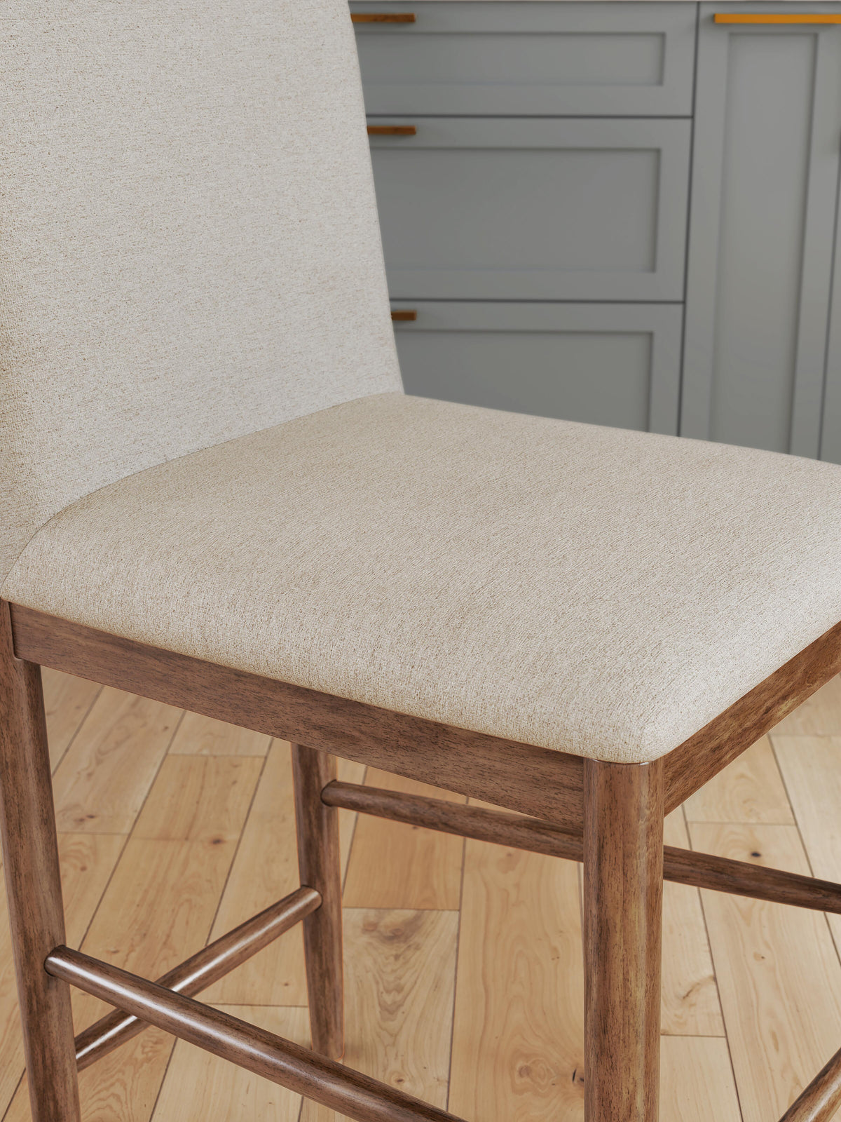 Oakmere Counter Height Barstool