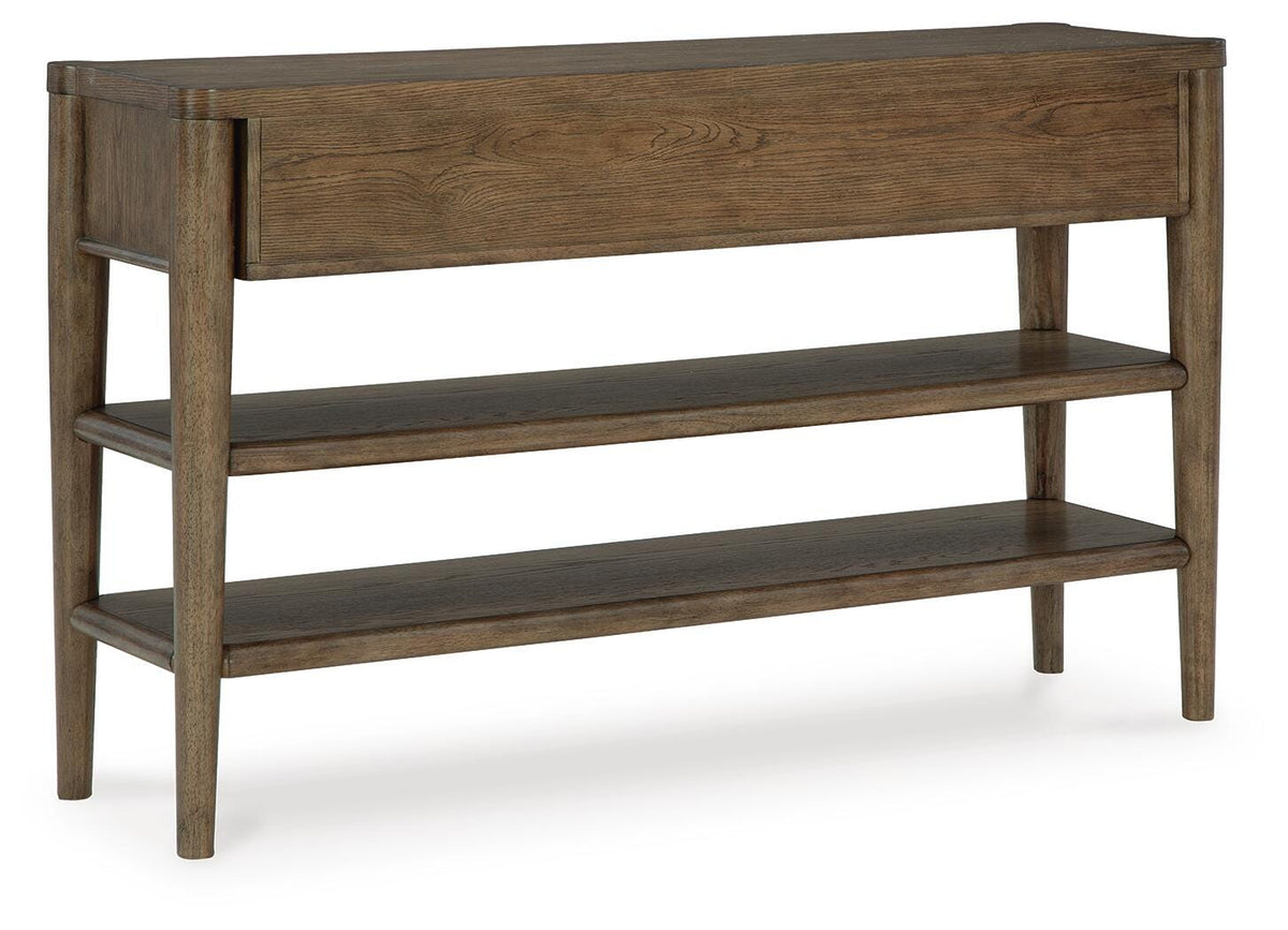 Delano Dining Server
