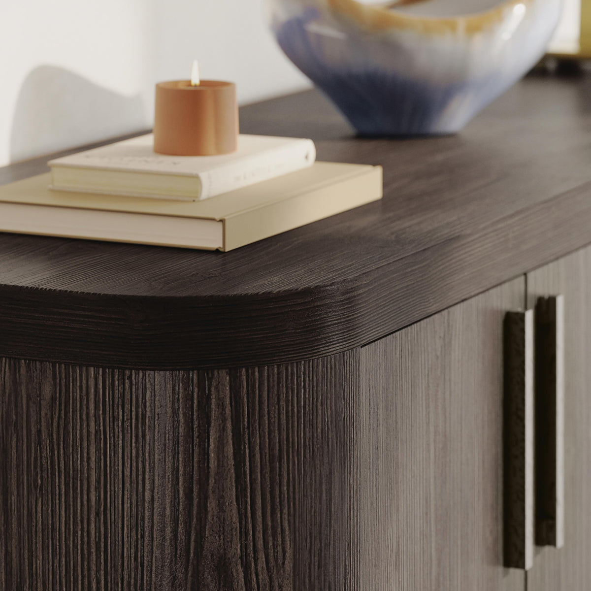 Solenne Dining Server