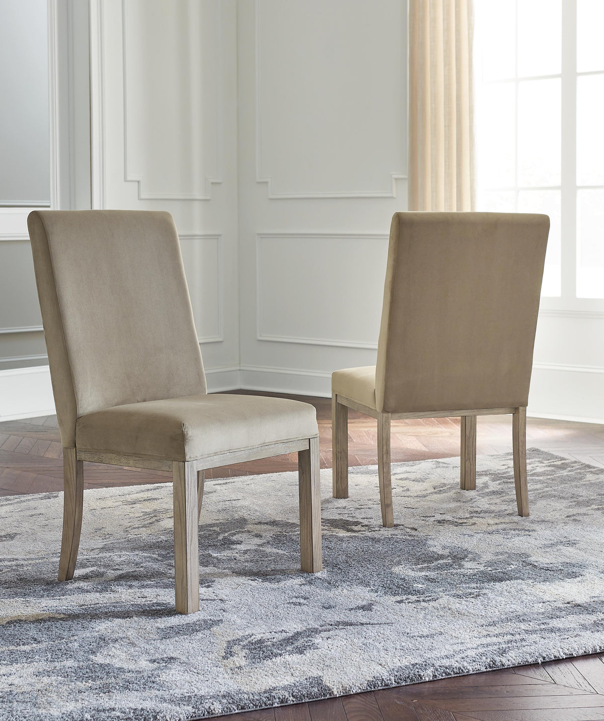 Linden Dining Table and 4 Chairs