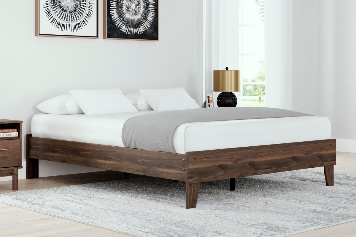 Kade Bay Queen Platform Bed