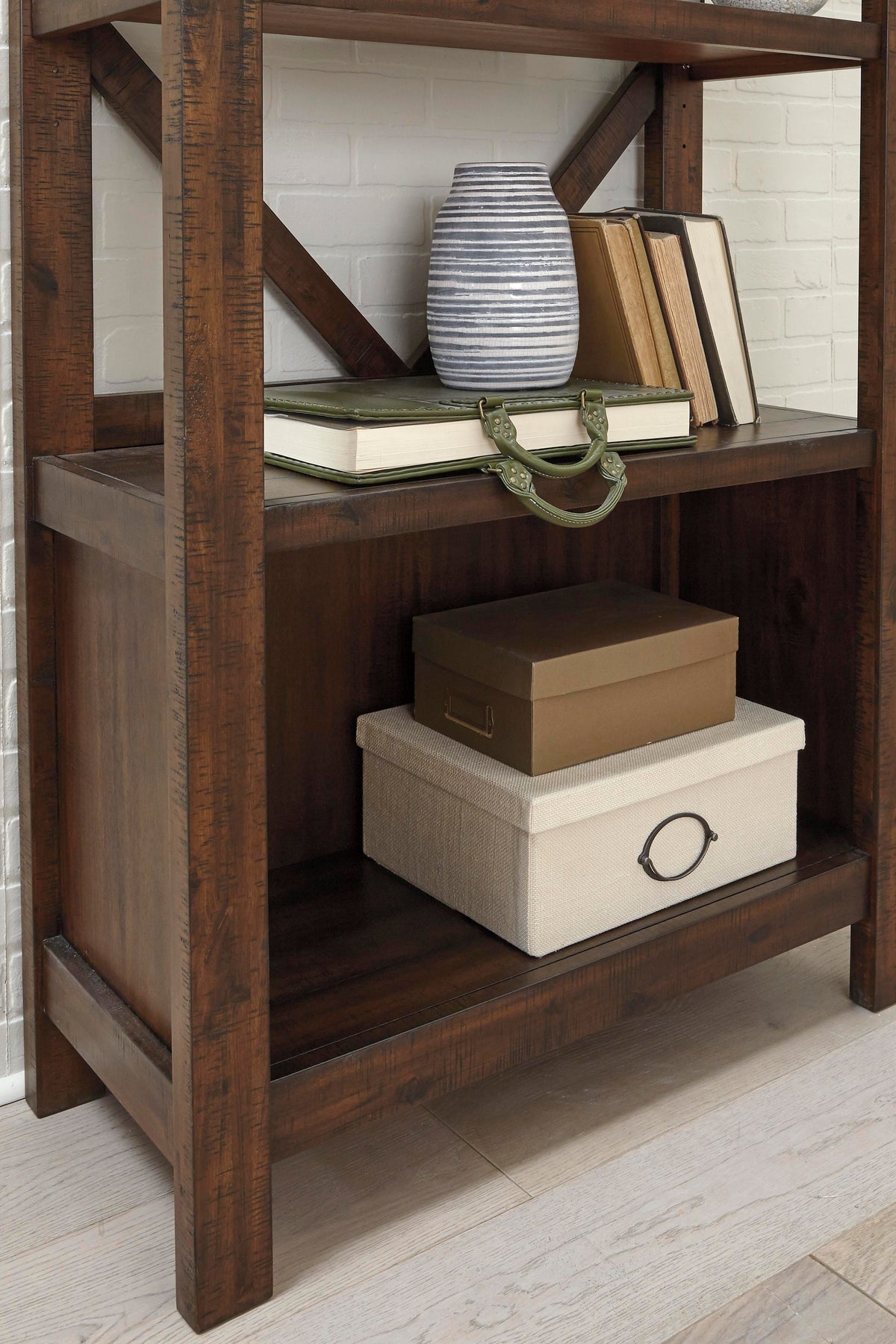 Cobargo 75" Bookcase