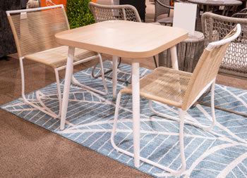 CANYON VIEW Outdoor Table and 2 Chairs