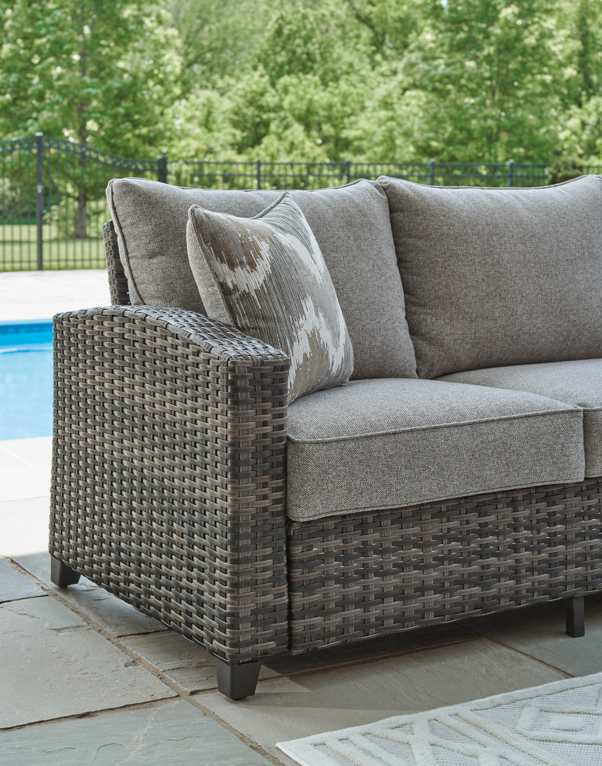 Corvo Bay Outdoor Sofa/Chairs/Table Set (Set of 4)