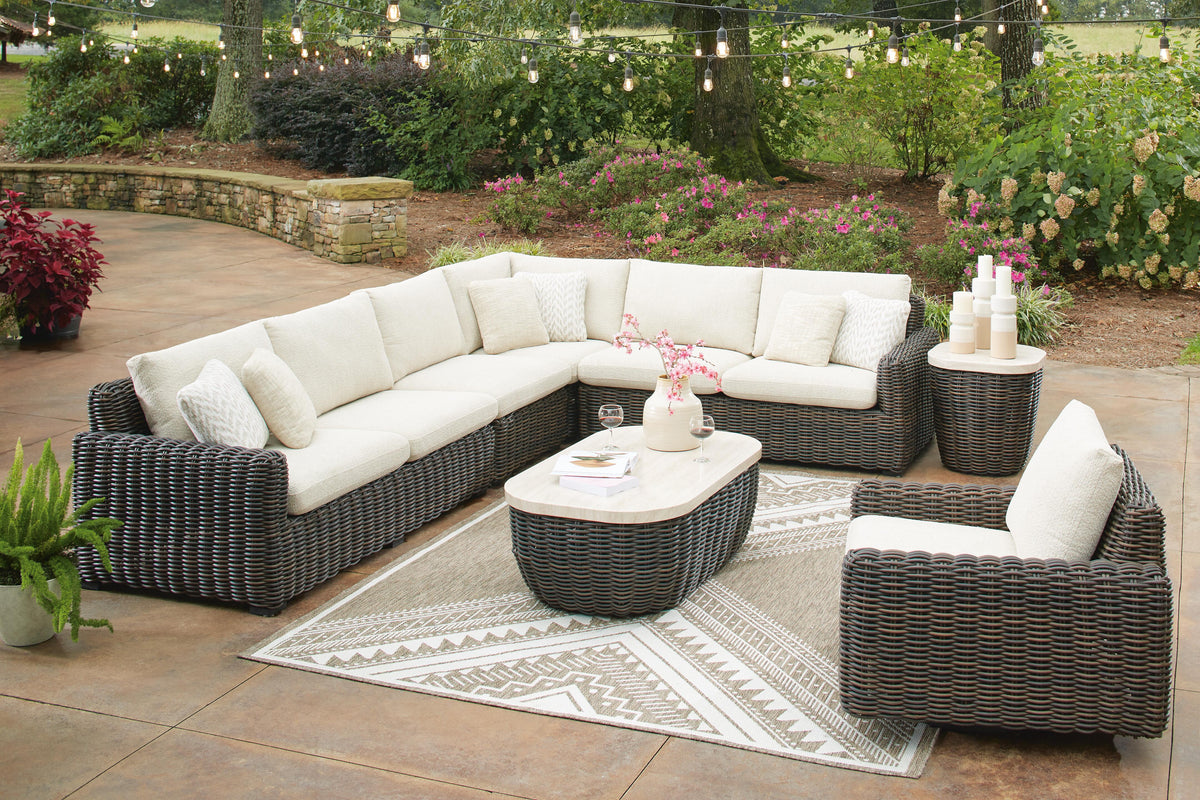 Isolde Outdoor Swivel Lounge Chair