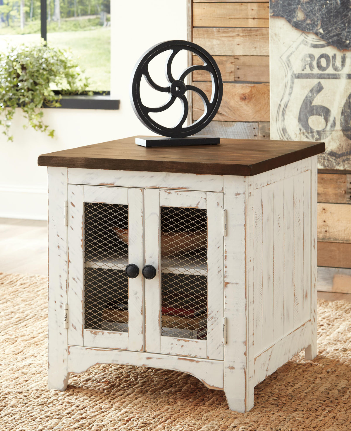 Kirralong End Table
