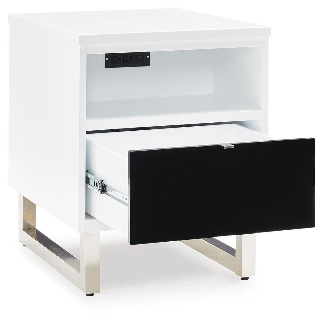 Cirro Coffee Table and 2 Chairside End Tables